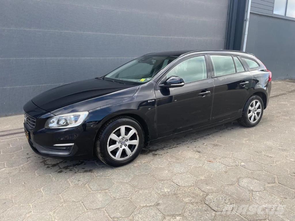 Volvo V60 . Lengvieji automobiliai