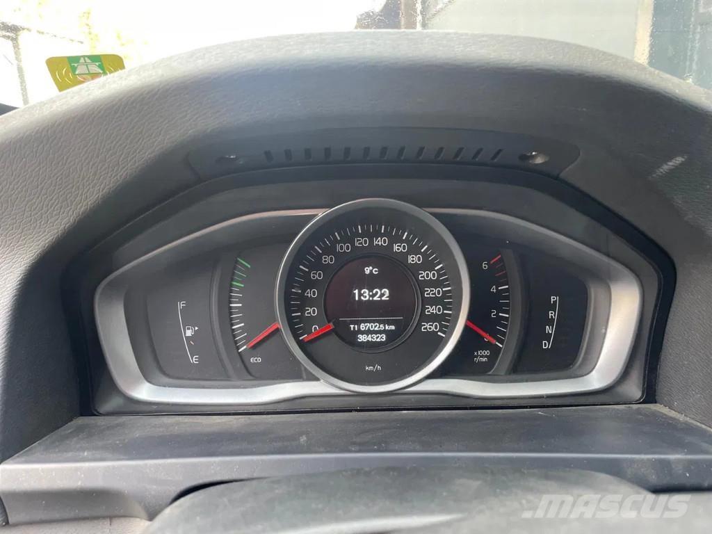 Volvo V60 . Lengvieji automobiliai