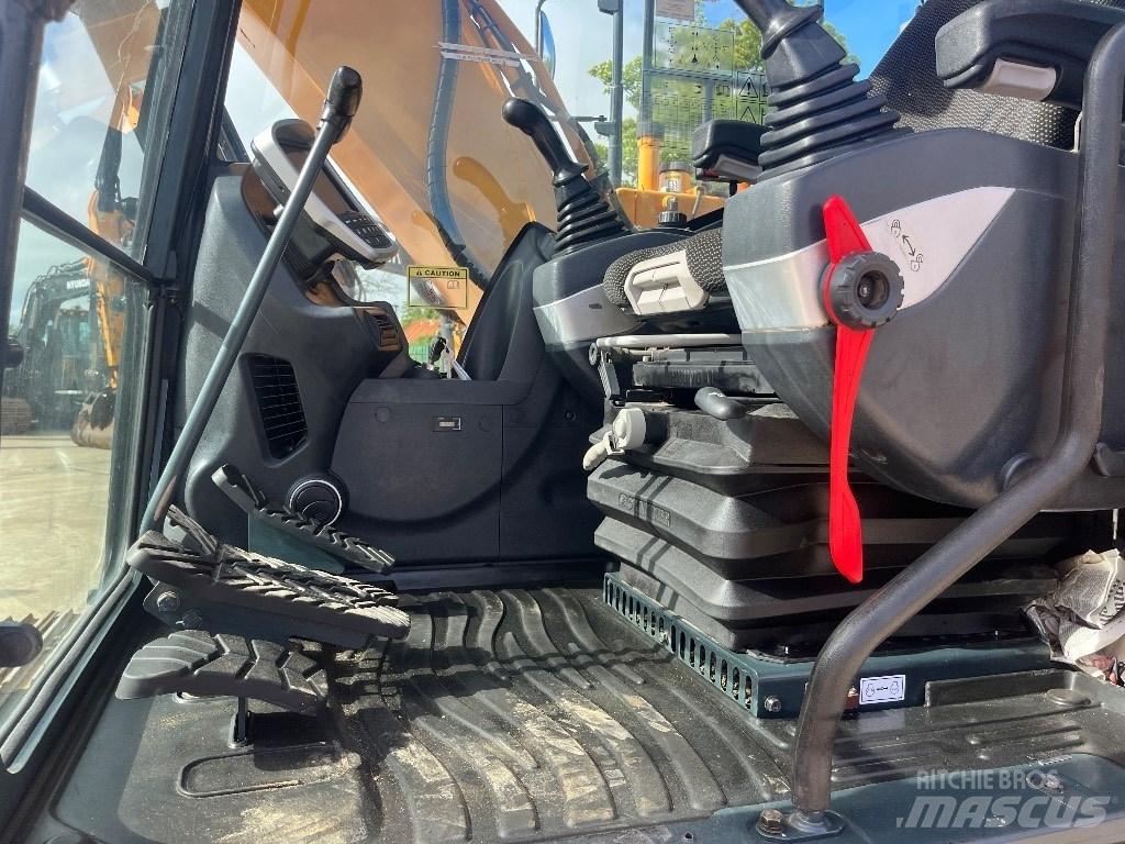 Hyundai HX140L Vikšriniai ekskavatoriai