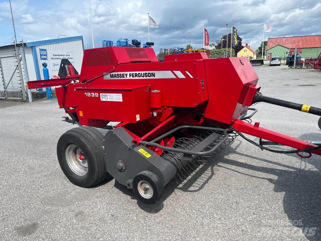 Massey Ferguson 1839 Stačiakampių ryšulių presai