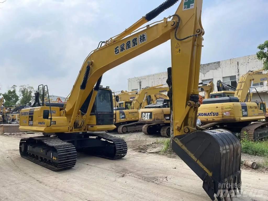 Komatsu PC200-8 Vikšriniai ekskavatoriai