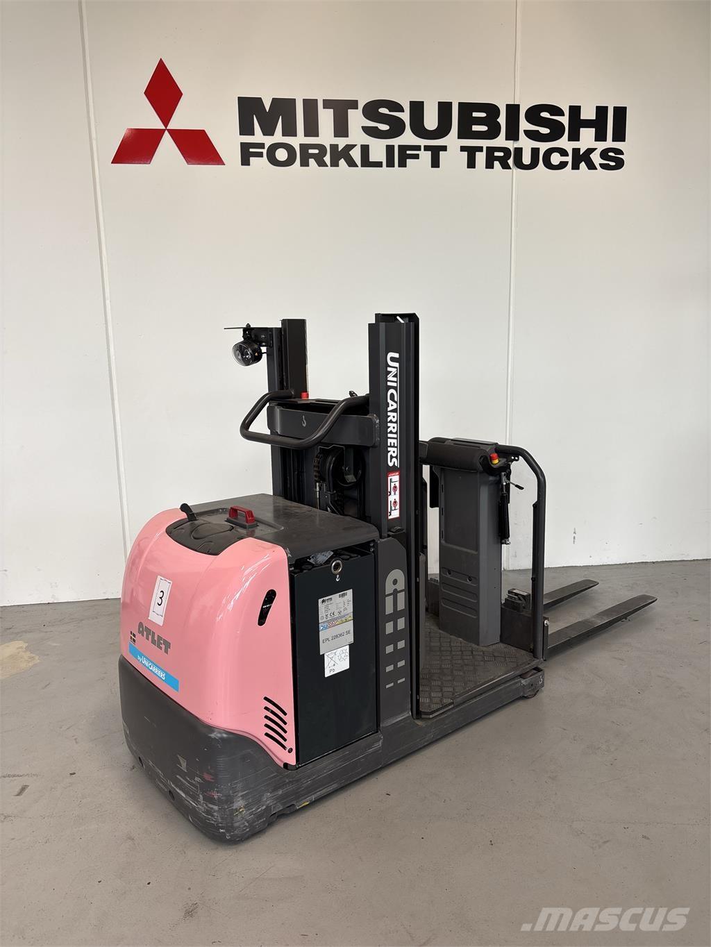 UniCarriers EPL100 Mažų aukščių užsakytų prekių krautuvai