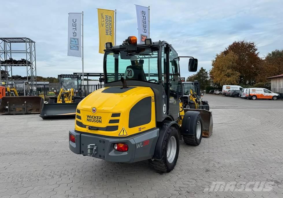 Wacker Neuson WL 38 Naudoti ratiniai krautuvai