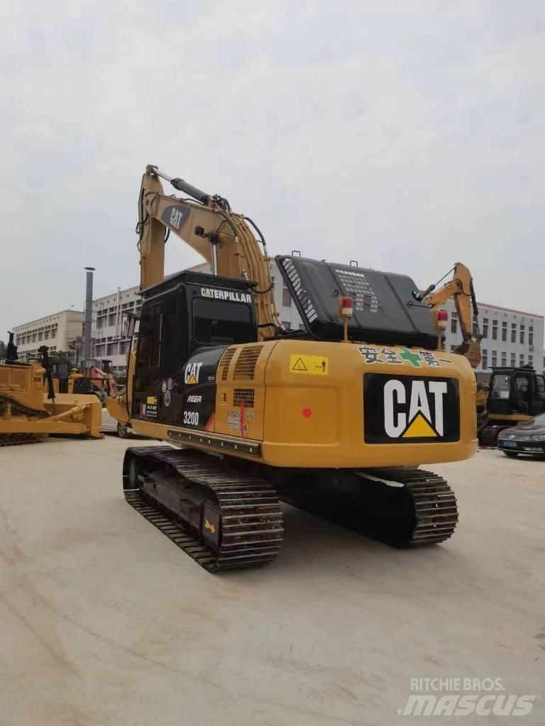 CAT 320 D Vikšriniai ekskavatoriai