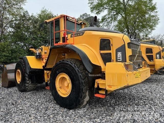 Volvo L 220 H Naudoti ratiniai krautuvai
