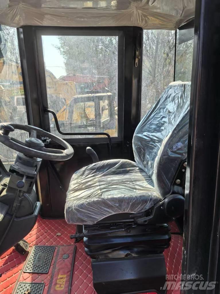CAT 966H Naudoti ratiniai krautuvai