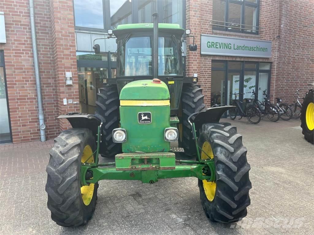 John Deere 3040 Traktoriai