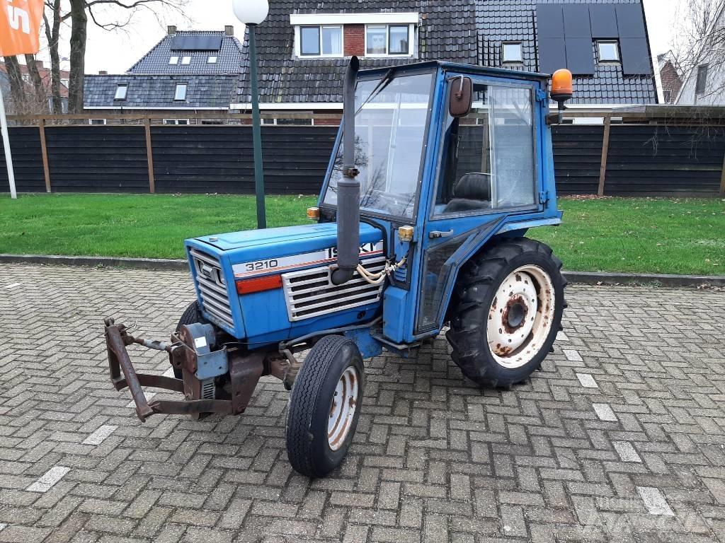 Iseki 3210 Traktoriai