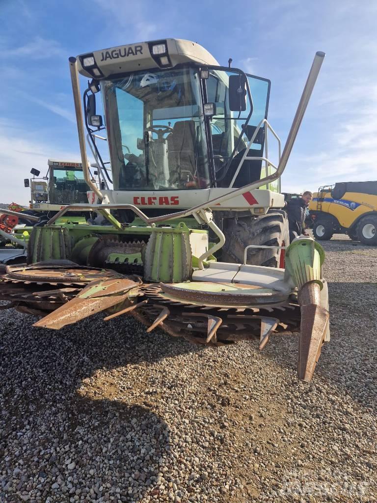 CLAAS Jaguar 850 Pašarų kombainai