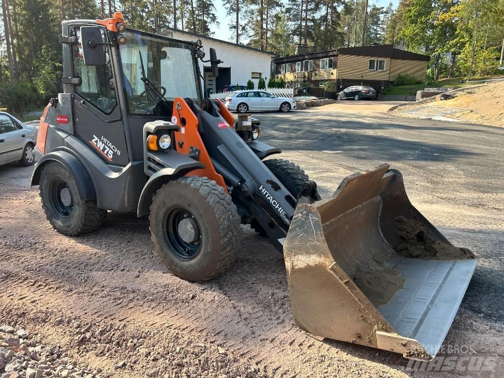 Hitachi ZW 75 Naudoti ratiniai krautuvai