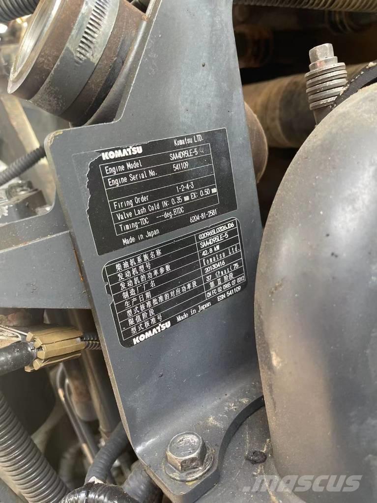 Komatsu PC 60-8 Vikšriniai ekskavatoriai