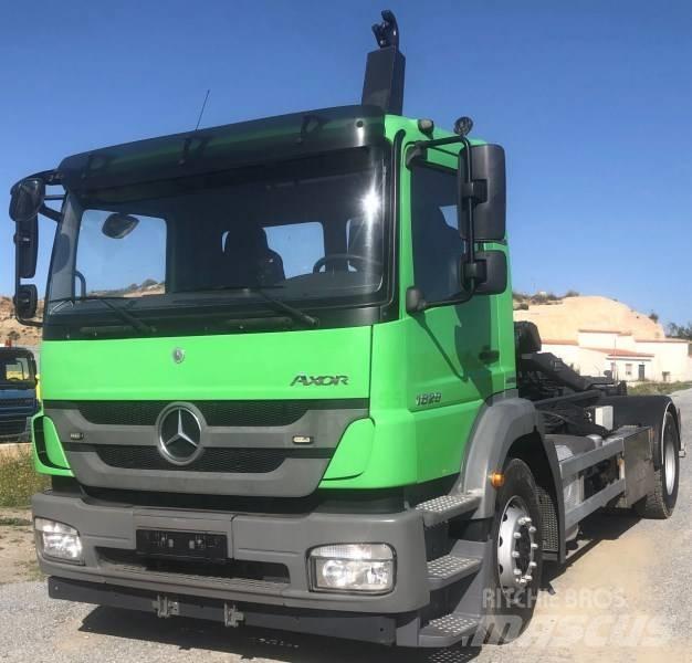 Mercedes-Benz 1829 Savivarčiai su kabeliniu keltuvu