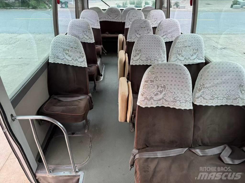 Toyota Coaster Mikroautobusai