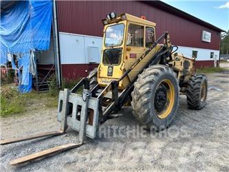 Volvo BM 841 Naudoti ratiniai krautuvai