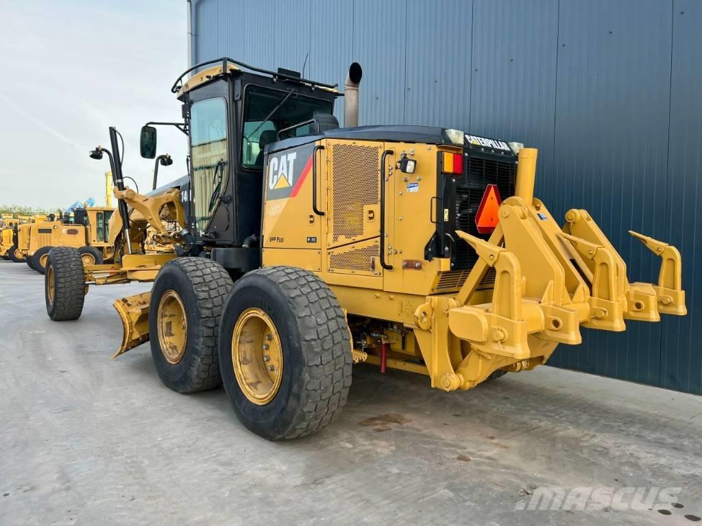 CAT 140M Greideriai