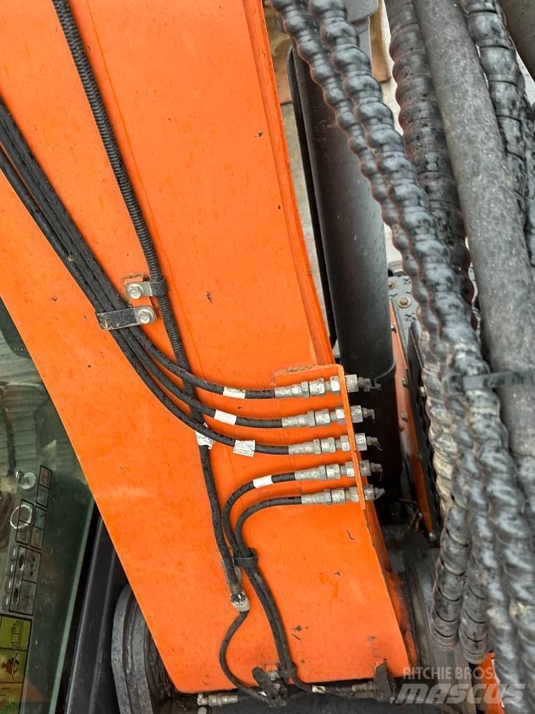 Doosan DX 140 LCR Vikšriniai ekskavatoriai