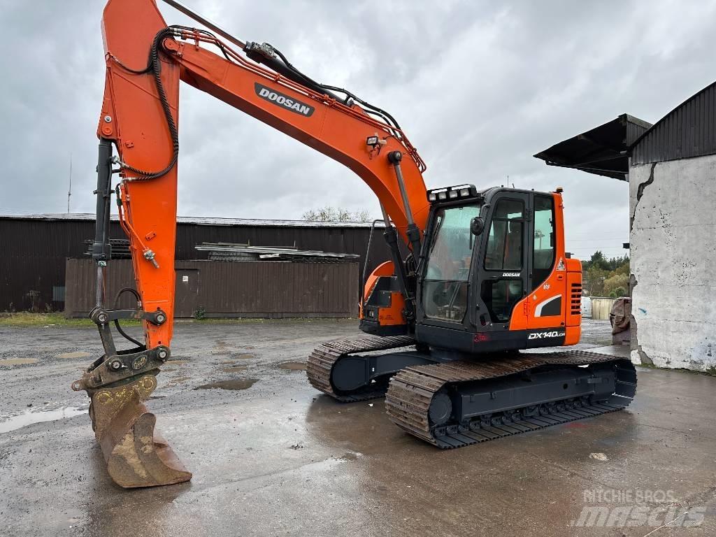 Doosan DX 140 LCR Vikšriniai ekskavatoriai