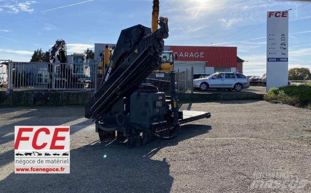 Hiab X-HiDuo 228 E-6 Kiti kranai