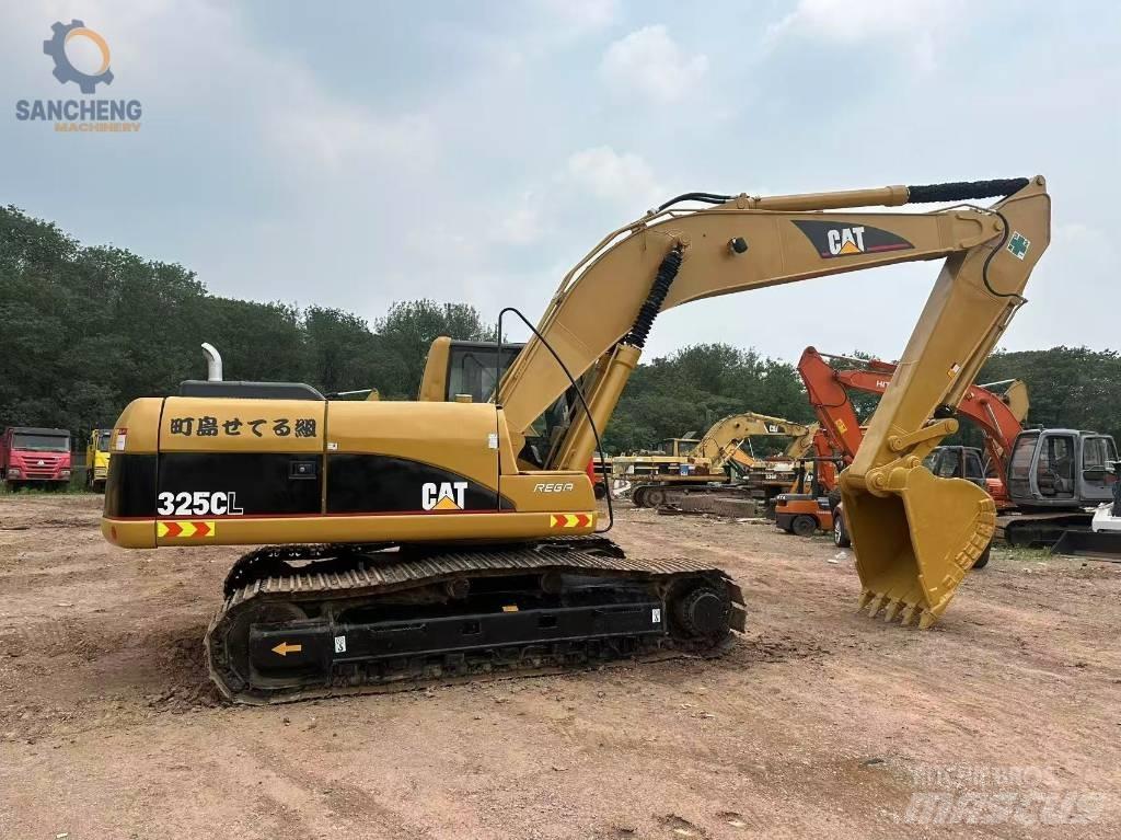 CAT 325 CL Vikšriniai ekskavatoriai