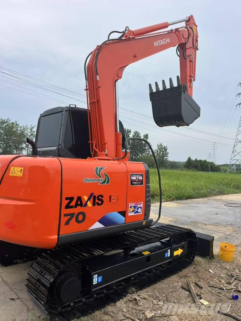 Hitachi ZX 70 Vidutinės galios ekskavatoriai 7-12 t