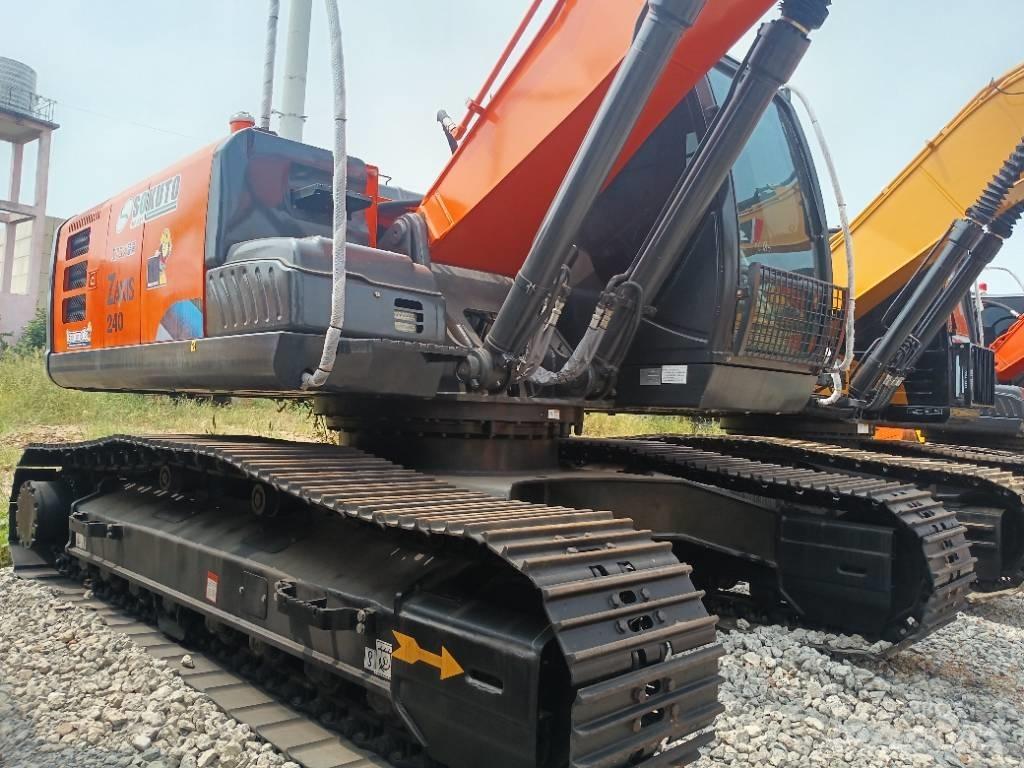 Hitachi ZX 240 Vikšriniai ekskavatoriai