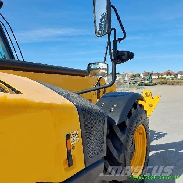JCB 533-105 Teleskopiniai krautuvai