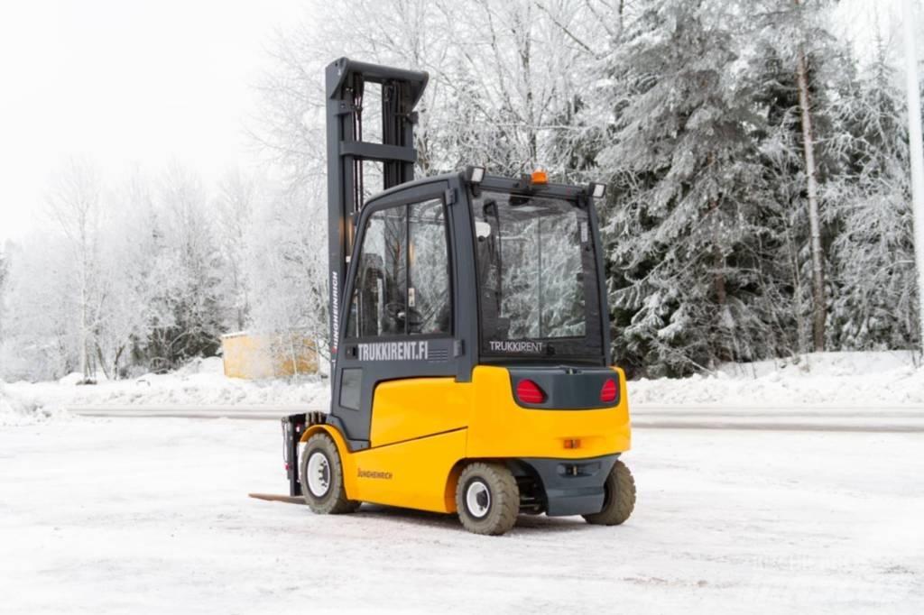 Jungheinrich EFG430 Elektriniai šakiniai krautuvai