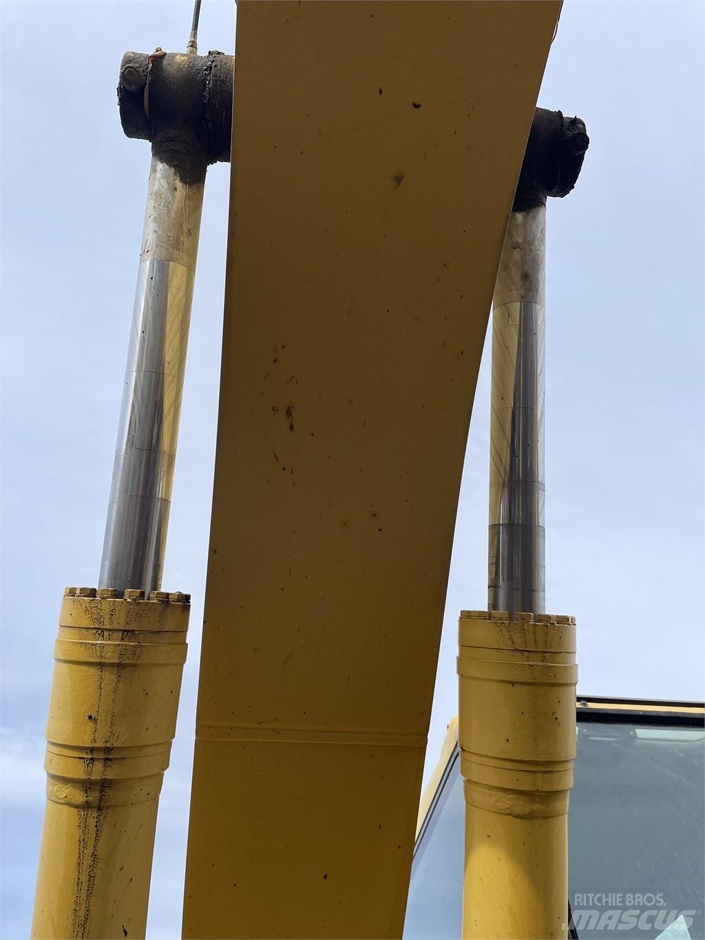 Komatsu PC 200 LC-7 Vikšriniai ekskavatoriai