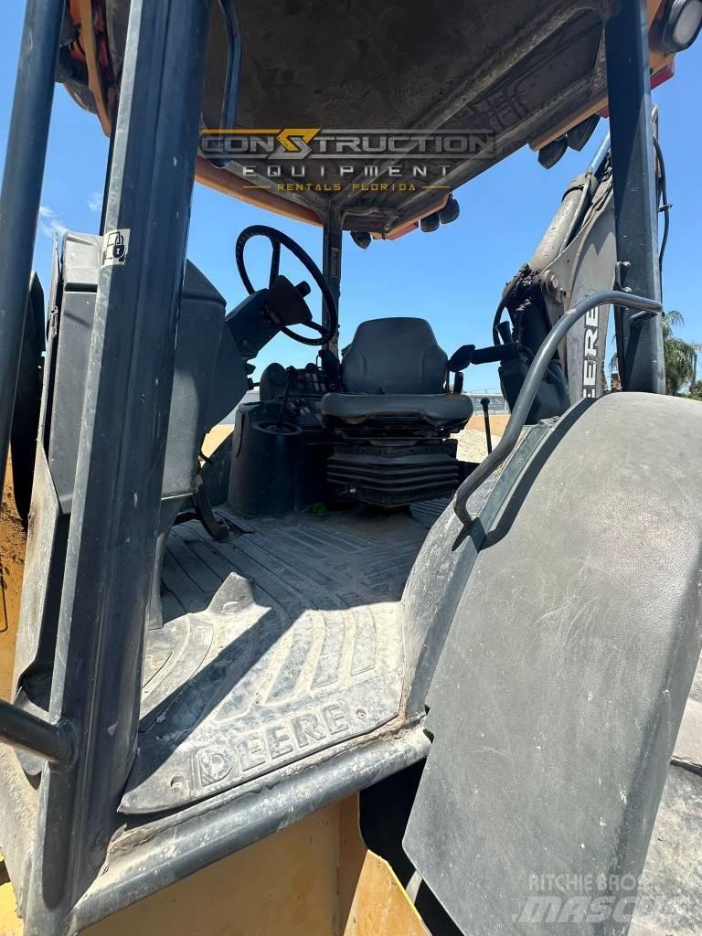 DEERE 410J Ekskavatoriniai krautuvai