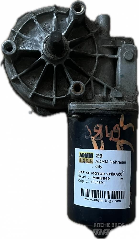 DAF XF MOTOR STĚRAČŮ Varikliai