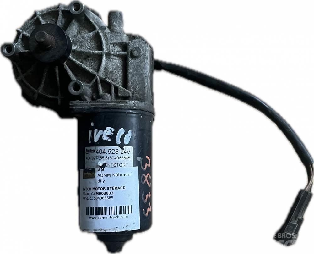  MOTOR STĚRAČŮ Varikliai