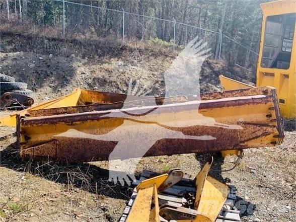 Volvo A35E Statyba - Kita