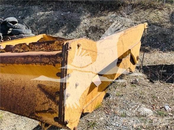 Volvo A35E Statyba - Kita