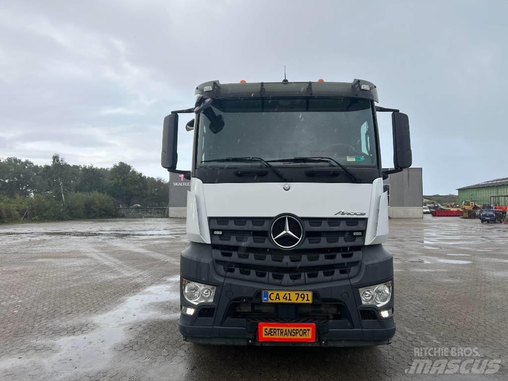 Mercedes-Benz 4153 Automobiliniai kranai