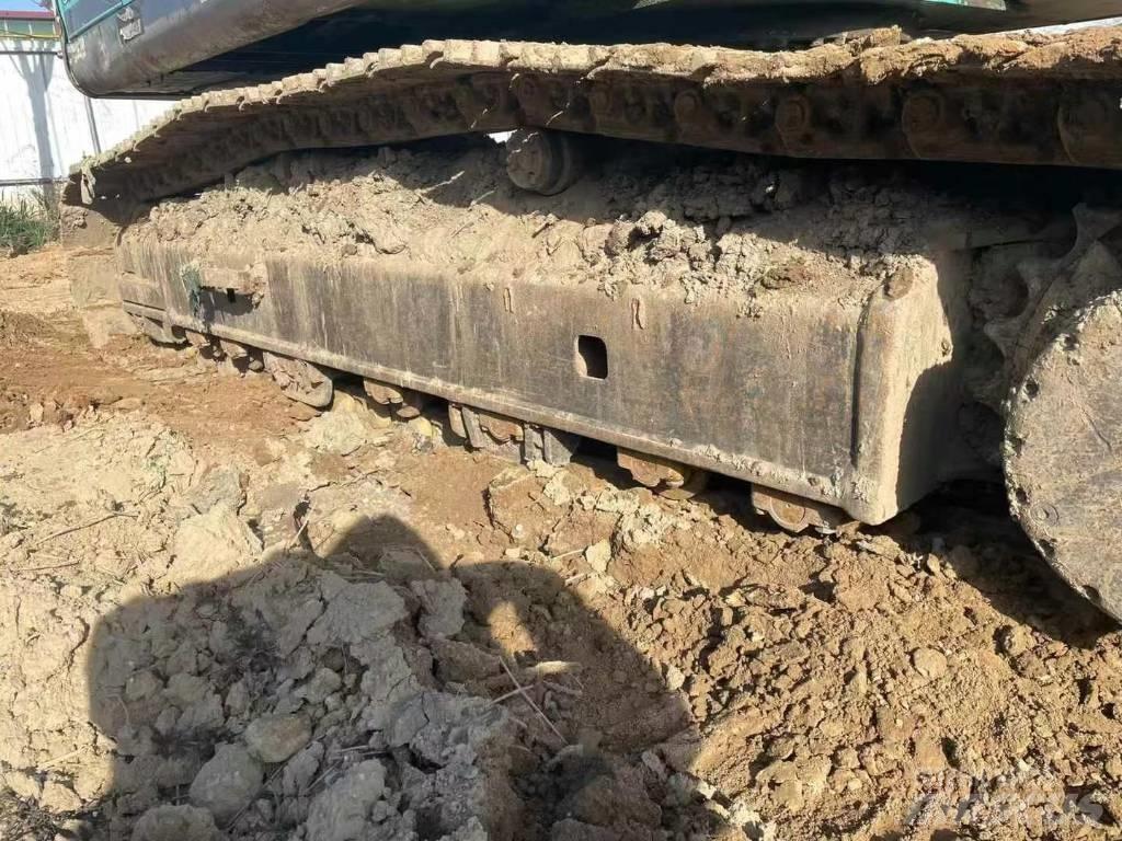 Kobelco SK 200-8 Vikšriniai ekskavatoriai