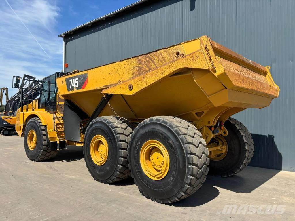 CAT 745 04A Karjeriniai savivarčiai