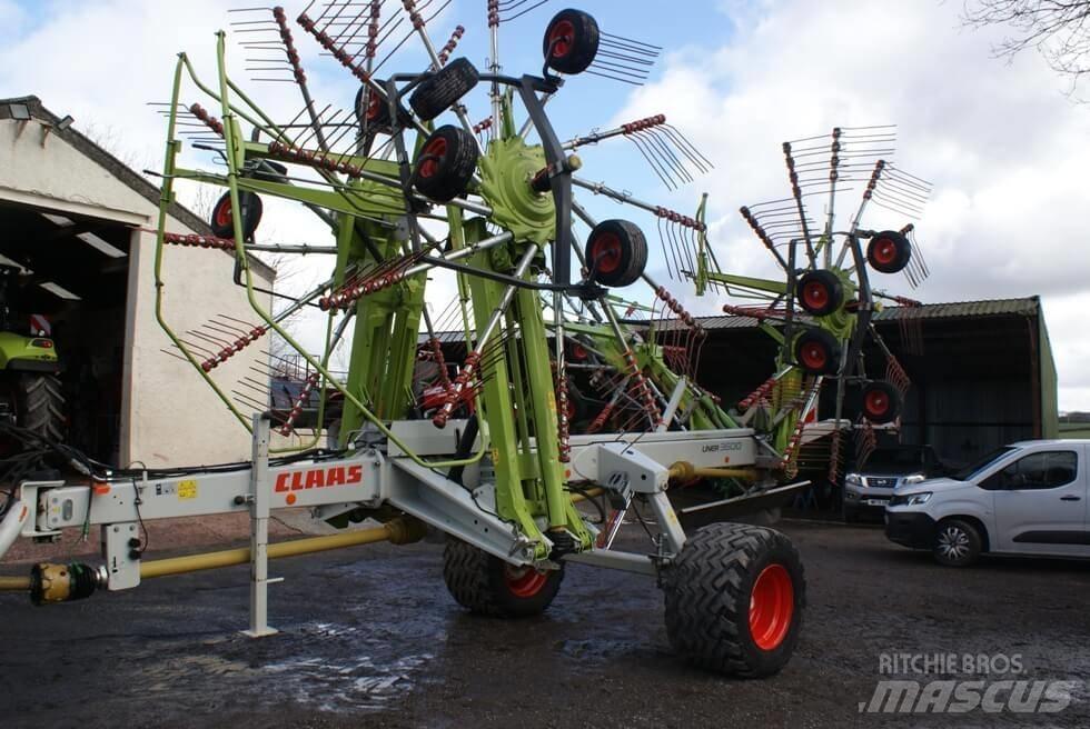 CLAAS Liner 3600 Šieno grėbliai ir vartytuvai