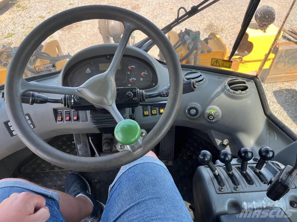 Volvo L 70 E Naudoti ratiniai krautuvai