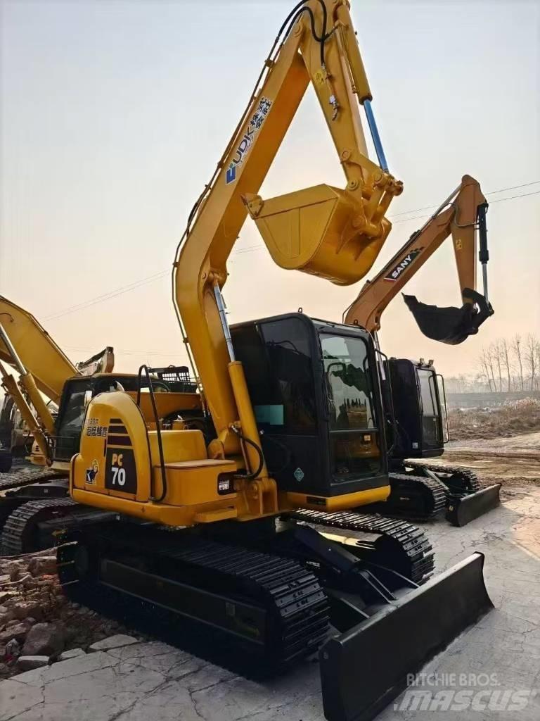 Komatsu 70-8 Vikšriniai ekskavatoriai