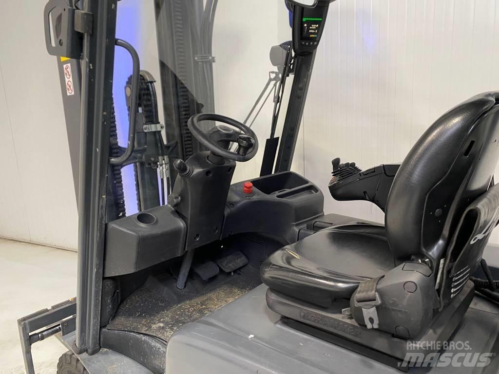 Linde E30L-01 Elektriniai šakiniai krautuvai