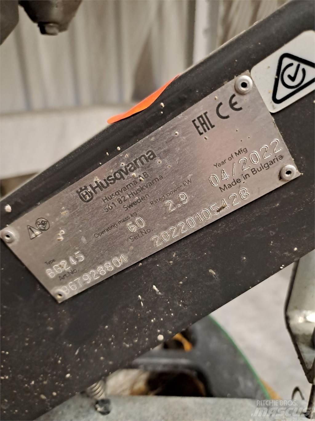 Husqvarna BG245 Vibratoriai