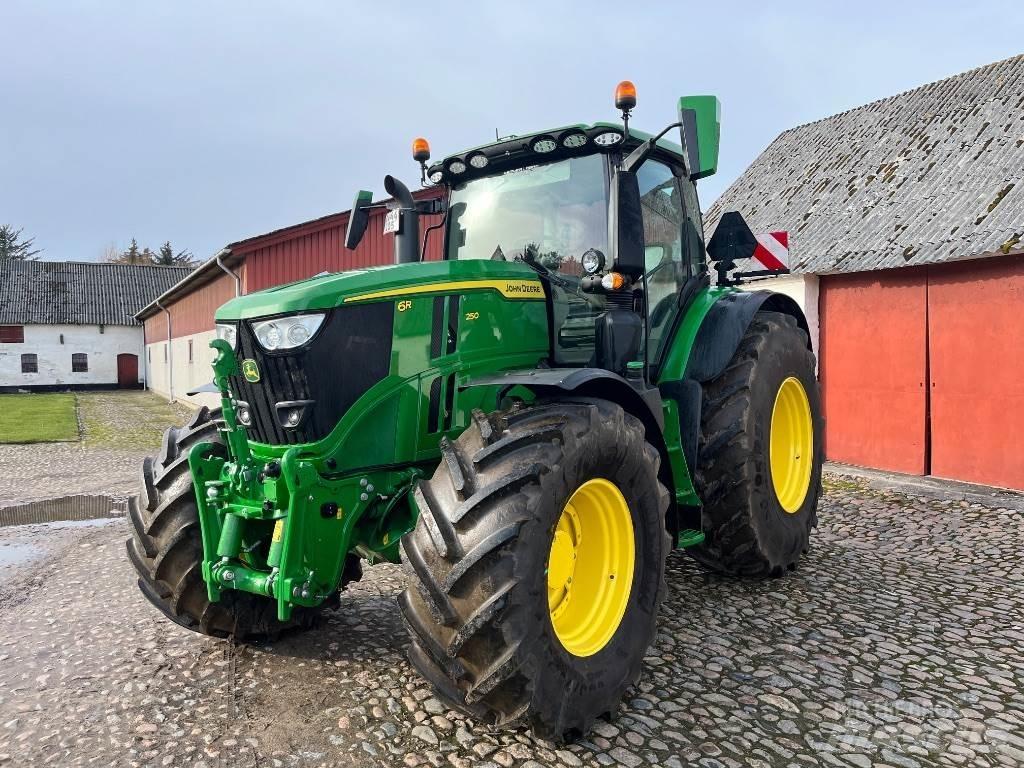 John Deere 6R 250 Traktoriai