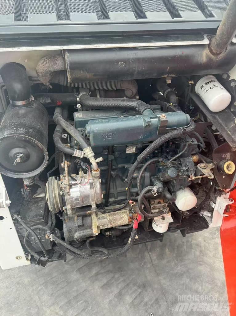 Bobcat S 160 Vikšriniai ekskavatoriai