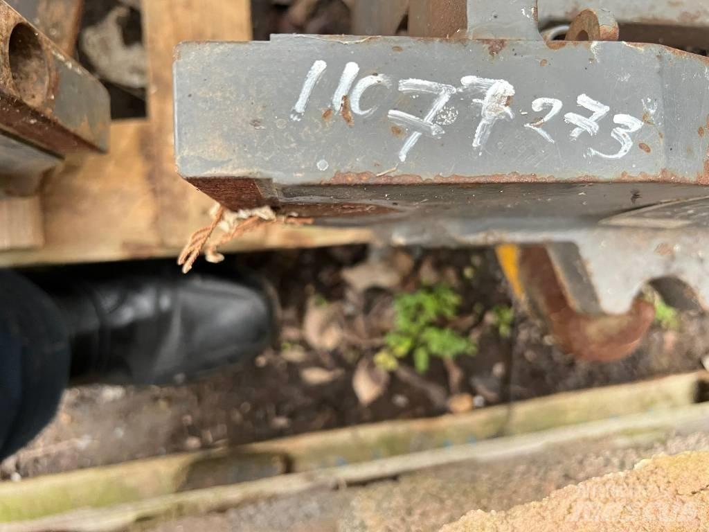 Fendt Pick Up Hitch Kiti naudoti traktorių priedai