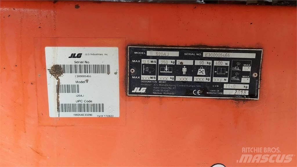 JLG 520AJ Alkūniniai keltuvai