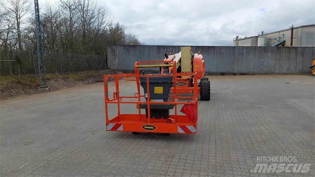 JLG 520AJ Alkūniniai keltuvai