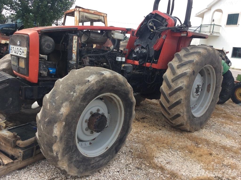 Massey Ferguson 4270 Varikliai