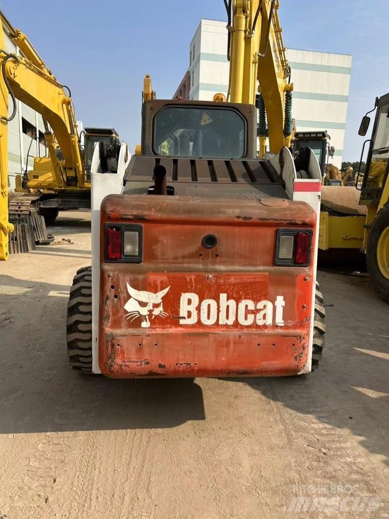 Bobcat S 220 Krautuvai su šoniniu pasukimu