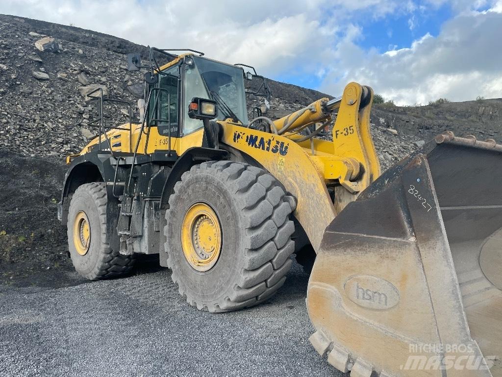 Komatsu WA500 Naudoti ratiniai krautuvai