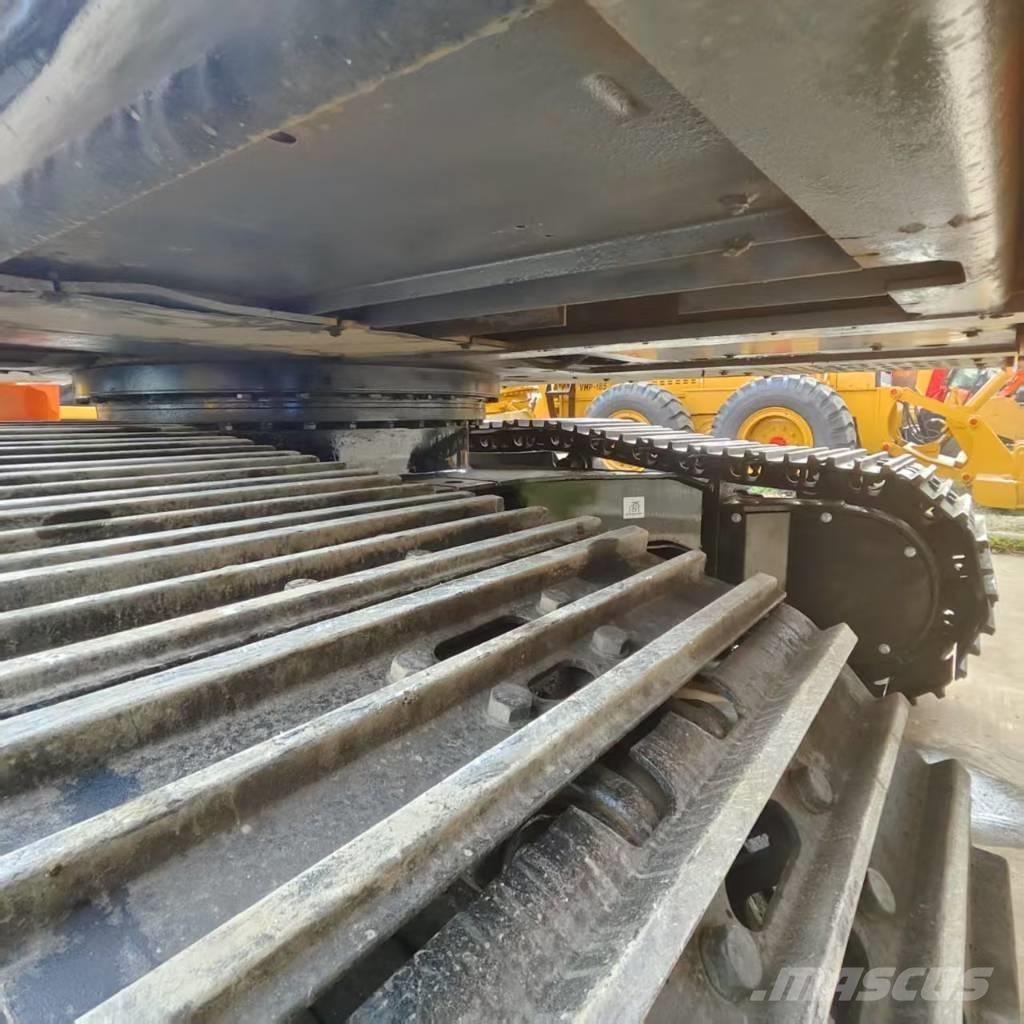 Hitachi ZX 130 Vikšriniai ekskavatoriai